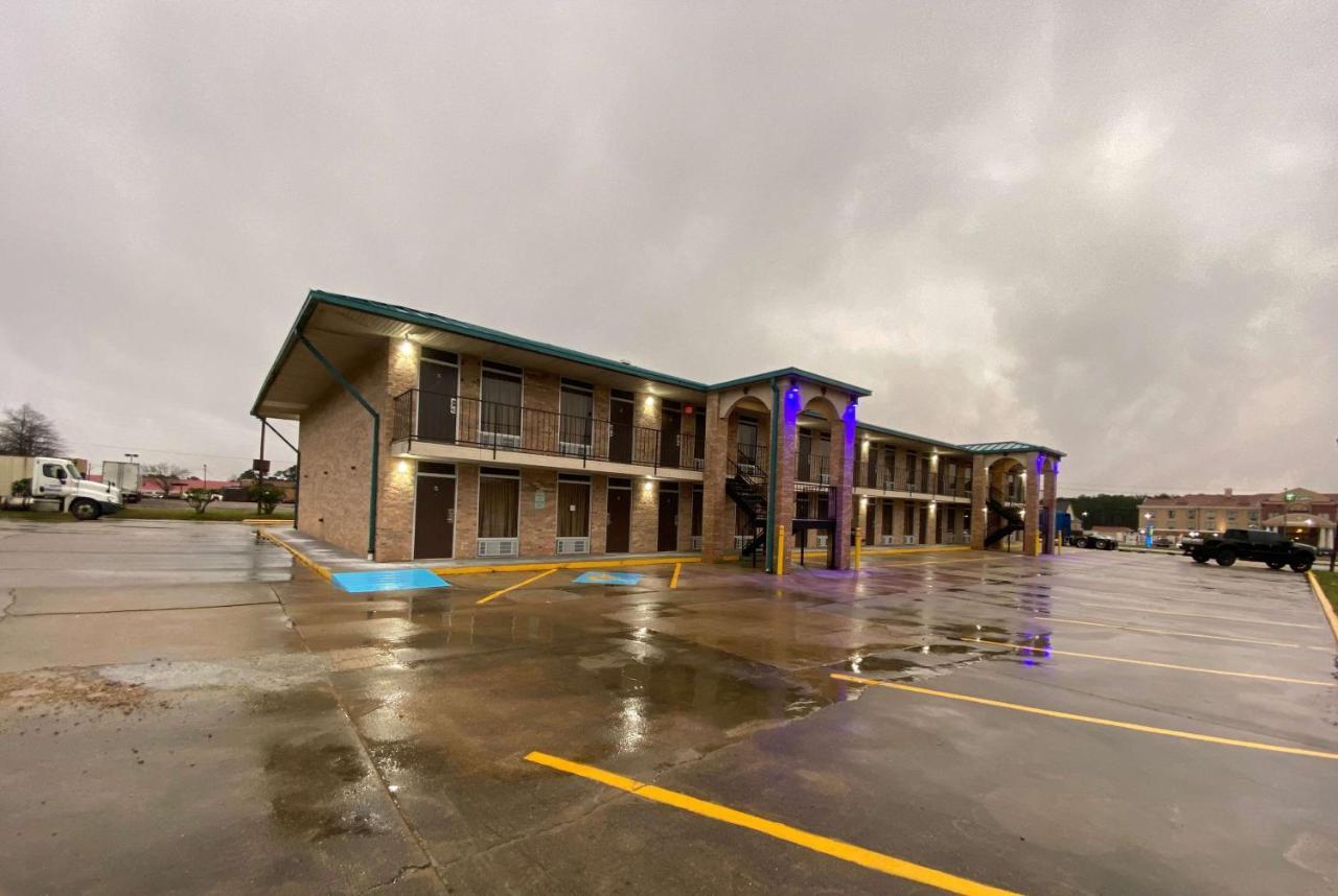 Days Inn By Wyndham Forest Exterior foto